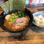 横浜ラーメンとんこつ家 - 