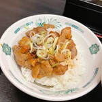 日高屋 - やきとり丼のアップ