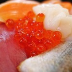魚丼 - 