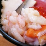 魚丼 - 