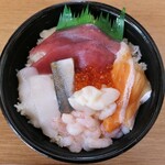 魚丼 - 料理写真:海の幸丼・大盛