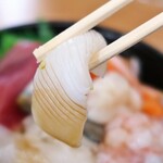 魚丼 - 
