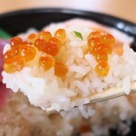 魚丼 - 