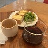 Q.O.L.COFFEE - 本日のドリップコーヒーとトースト