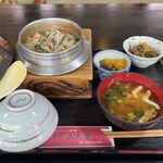 五頭の山茂登 - 五目かま飯1300円