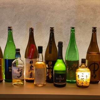 We offer a variety of sake carefully selected by combining the knowledge of the owner and the general manager.
