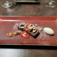オッジ ダルマット 西麻布店 - 