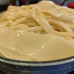 肉汁うどん奥村 - この、幅広がイーネ！