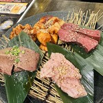 炭火焼ホルモン ぐう - 