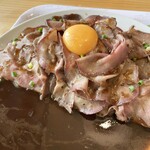 炉窯炭焼 肉バル ローツェ - ロースト牛タンカレー 1.5倍