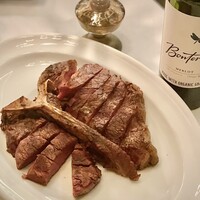 AKARENGA STEAK HOUSE - USDA Prime T-ボーン900g (2名)