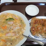 謝々餃子 - 料理写真:中華丼＋焼餃子