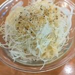 Kikuya Curry - 前菜　ポテサラ　キャベツ　