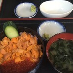 食事処 魚屋の台所 - ウニイクラ丼
