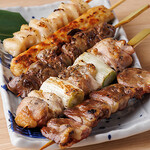 Assortment of 5 pieces Yakitori (grilled chicken skewers)