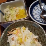 いっちょう - サラダ 箸休め 杏仁豆腐 アップ