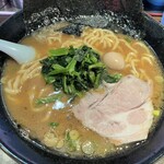 きたくり家 - 醤油とんこつラーメン（800円）中盛（100円増し）