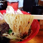 大学ラーメン - 細麺。