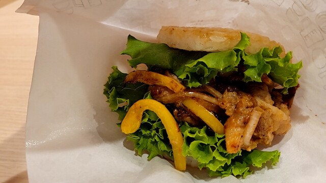 モスバーガー 山形駅前大通り店 - 山形（ハンバーガー）の写真