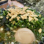 豚骨醤油ラーメン 王道家 - 