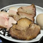 松戸富田麺絆 - 肉類
