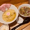 鶏と鮪節 麺屋勝時