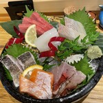 Dokonjou sushi - ど根性造り盛り合わせ❣️