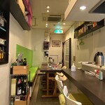 Kitchen VAN - 店内