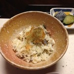 比良山荘 - お焦げ入ってます。優しいお味。