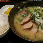 塩麺 - 塩とんこつラーメン