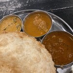 南インド料理店 ボーディセナ - 日替わり３種のカレー