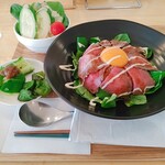 Re:4 - オーストラリア産の葡萄牛の特製ローストビーフ丼