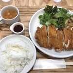 Guriru Resutoran Samon Kingu - 知床鶏チキンカツプレート+ライス（1,188円）