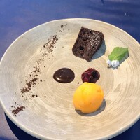 オッティモ・シーフード・ガーデン 新宿店 - ドルチェ