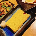 Kushiyaki Sakana Shinjukumiyagawa - だし巻き玉子　串盛り合わせ（串からぬきました）　たこ揚げ