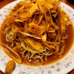 藤井屋 - 冷し中華(ネギチャーシュー麺)  780円 麺はデフォルトで固め、少し甘いスープと辛めのネギが相性が良い