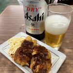 みやこ食堂 - 瓶ビールとアスパラ豚肉巻き