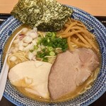 Menya Jinno Ito - 尽の絃 濃厚鶏白湯醤油らーめん