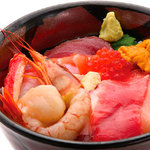 丼丸 - 豪華海鮮丼13種盛1040円
