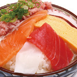 丼丸 - 満腹丼590円