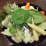 元祖 瓦そば たかせ - ふぐ皮サラダ 850円