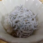 とん八 - しらすおろし 400円(税込)(2023年9月12日撮影)