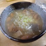 とん八 - もつ煮込み 380円(税込)(2023年9月12日撮影)