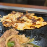 ともえ - 背徳の「とん平」これぞ鉄板メニューの醍醐味！