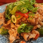 酒ト飯 ヤマダ - 牛バラと彩野菜の塩山椒炒め