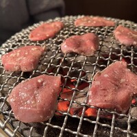 炭火焼肉ホルモン うしごろ 中目黒店 - 