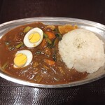 カレー食堂 たんどーる - 房総ポークカレー（880円）、季節野菜トッピング（150円）、ゆで卵トッピング（100円）、ライス大盛（350g）（110円）、辛口（0円）、ルーの量：普通（0円）