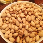 BEBE - ピスタチオ激盛り！鼻血でそう！