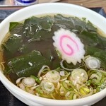 善助屋食堂 - わかめたっぷりのラーメン