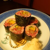 焼肉 にくだらけ - 究極の巻き寿司